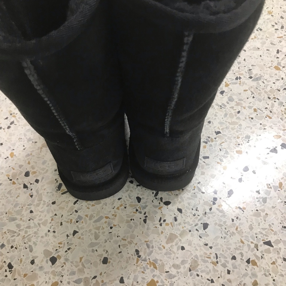 Ugg classic short boots